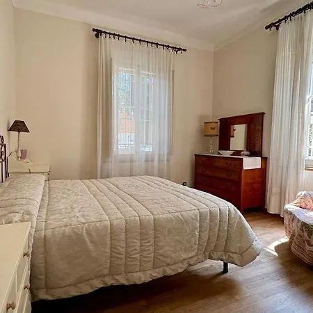 Family Residential Refuge 500m From The Center