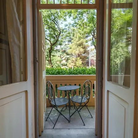 Apartament Family Residential Refuge 500m From The Center *