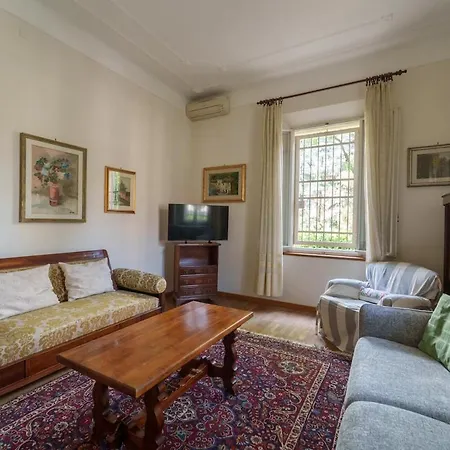 Apartament Family Residential Refuge 500m From The Center Bolonia