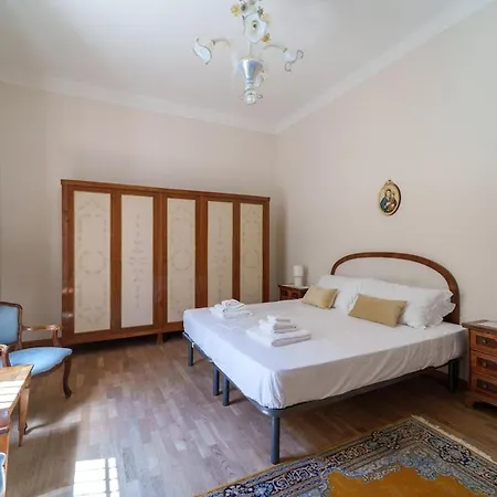 Apartament Family Residential Refuge 500m From The Center Bolonia
